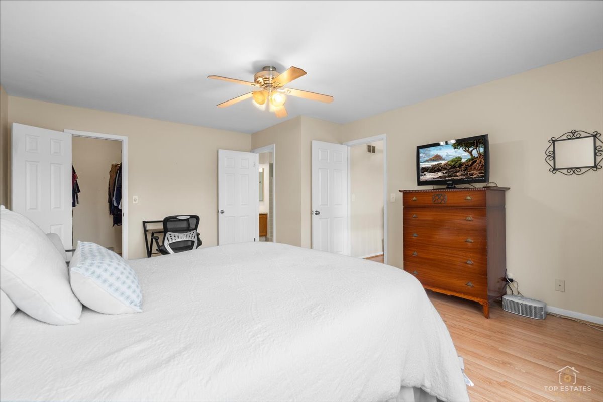 705 Gregor Lane Wheeling, IL 60090 - Photo 13 of 28