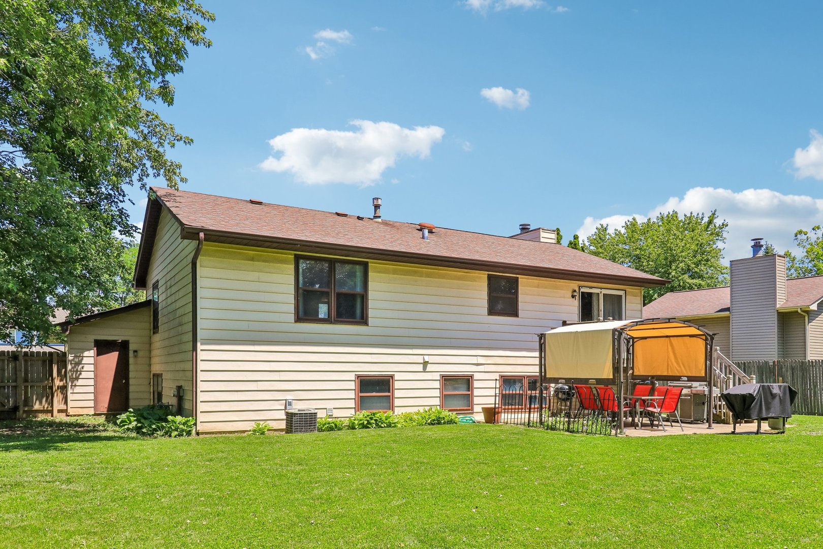 2359 High Point Drive Lindenhurst, IL 60046 - Photo 35 of 45