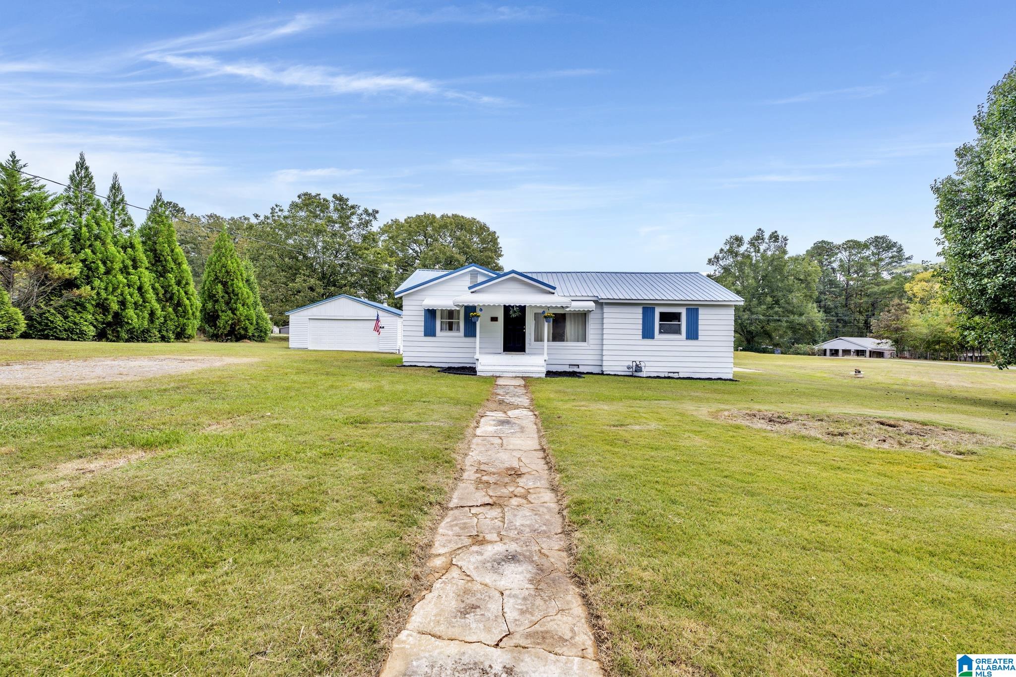 9412 Asberry Road Warrior, AL 35180 - Photo 2 of 26