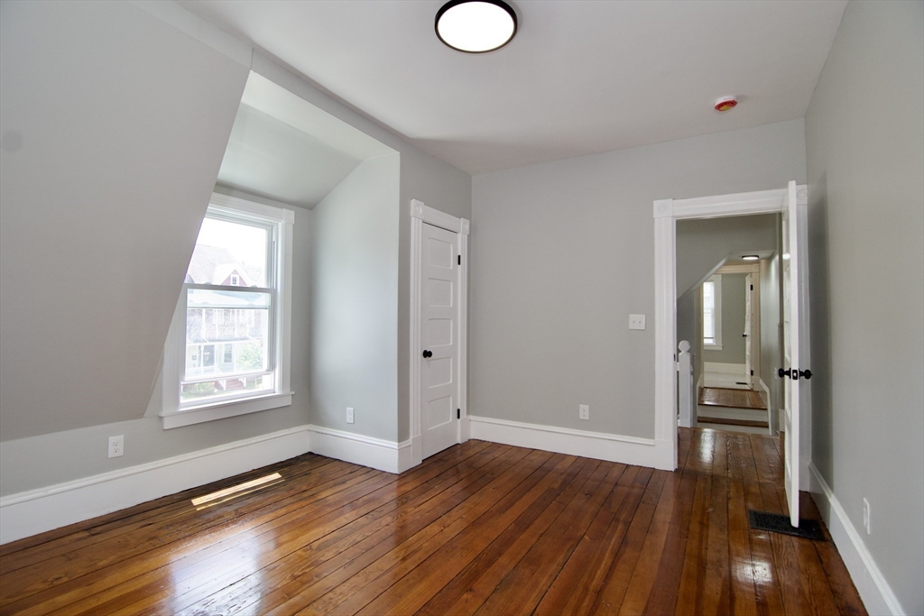 43 Princeton Street Springfield, MA 01109 - Photo 38 of 41