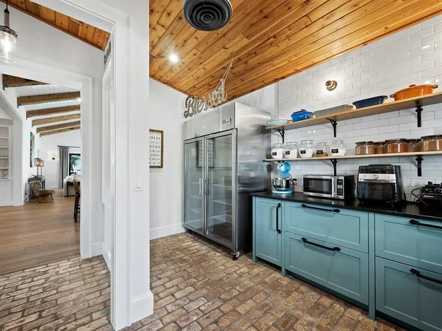 $13,995,000 | 8413 9th Avenue Northwest, Bradenton, FL 34209