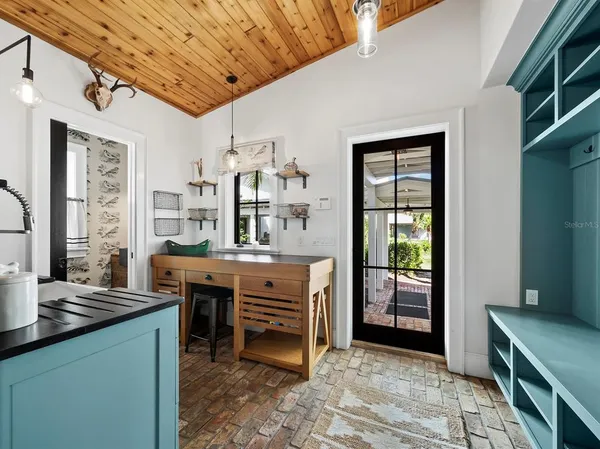 $13,995,000 | 8413 9th Avenue Northwest, Bradenton, FL 34209