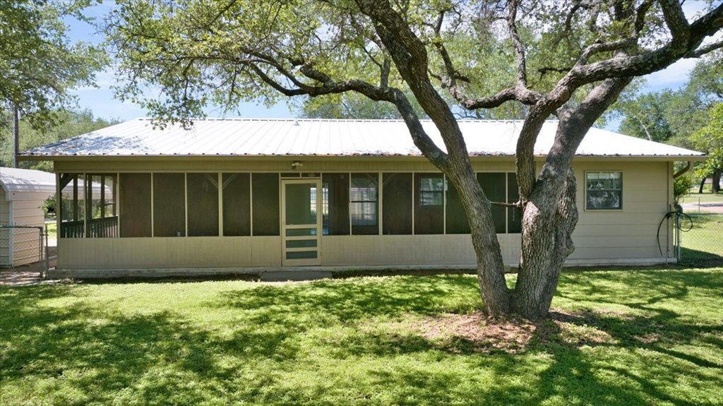 426 Fir Street Mason, TX 76856 - Photo 4 of 25