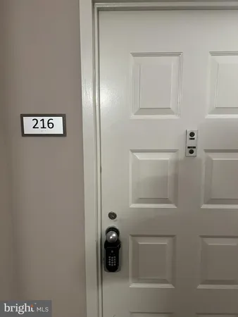 $2,200 | 8370 Greensboro Drive, Unit 216, McLean, VA 22102