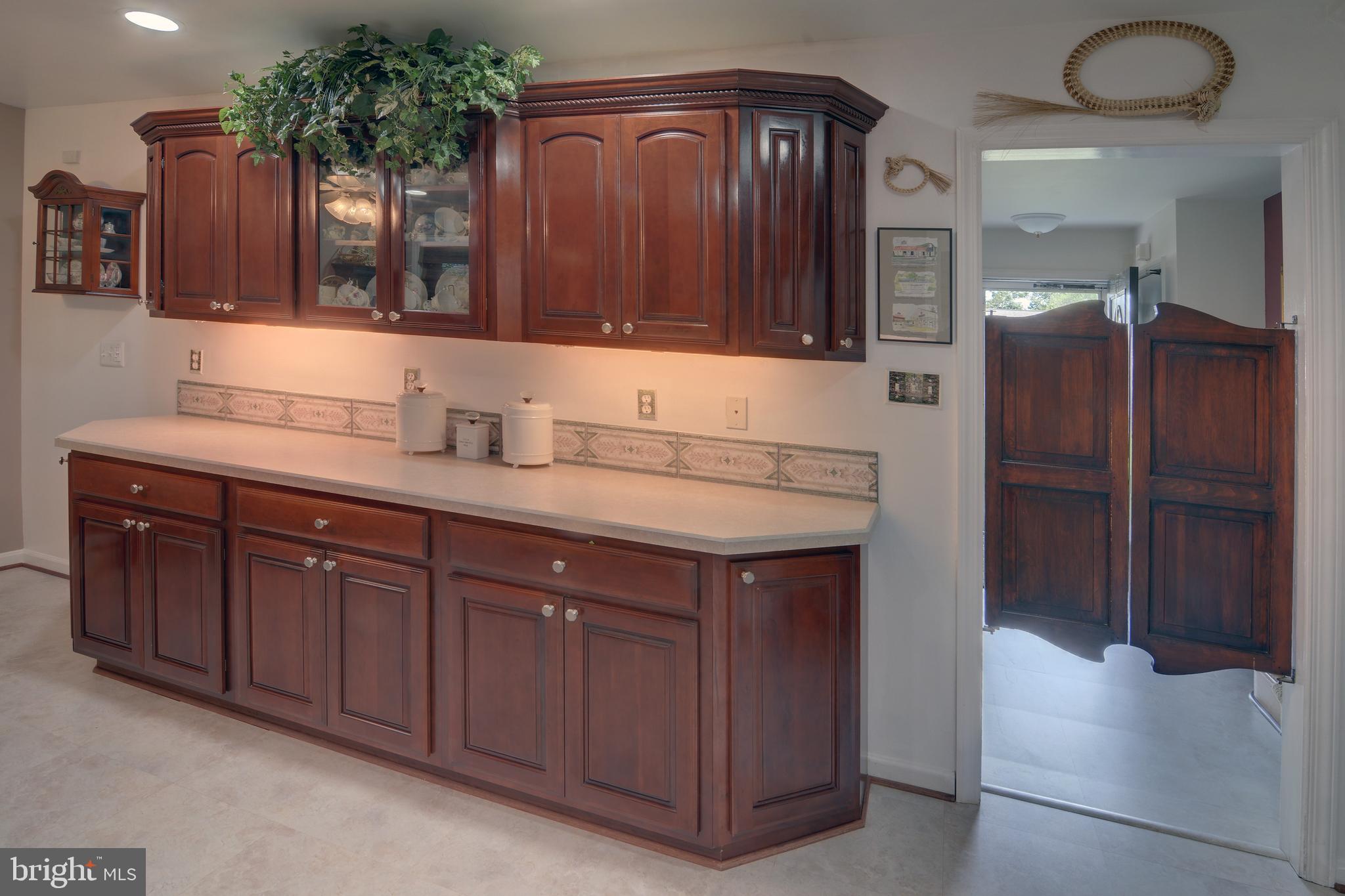 5914 Flanders Street Springfield, VA 22150 - Photo 18 of 27 Kitchen