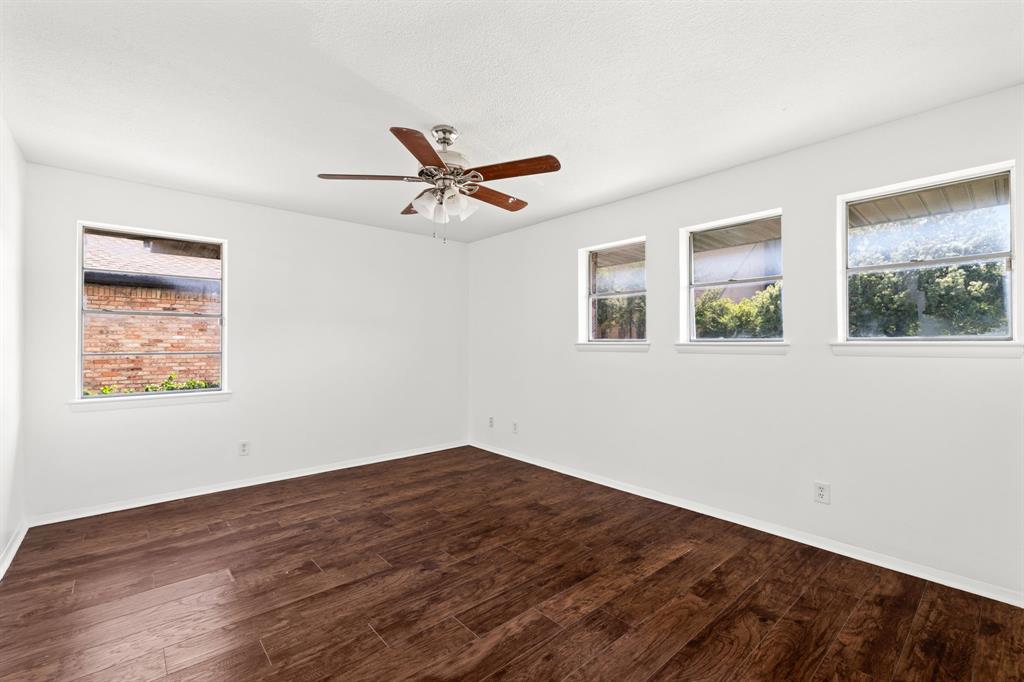 9662 Ferndale Road Dallas, TX 75238 - Photo 24 of 31