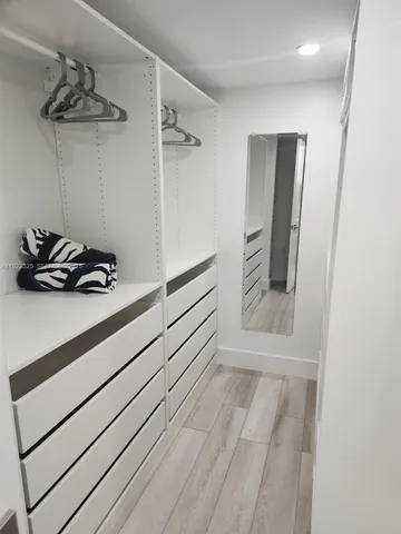 $2,999 | 3320 Gulf Of Mexico Drive, Unit 208C, Longboat Key, FL 34228