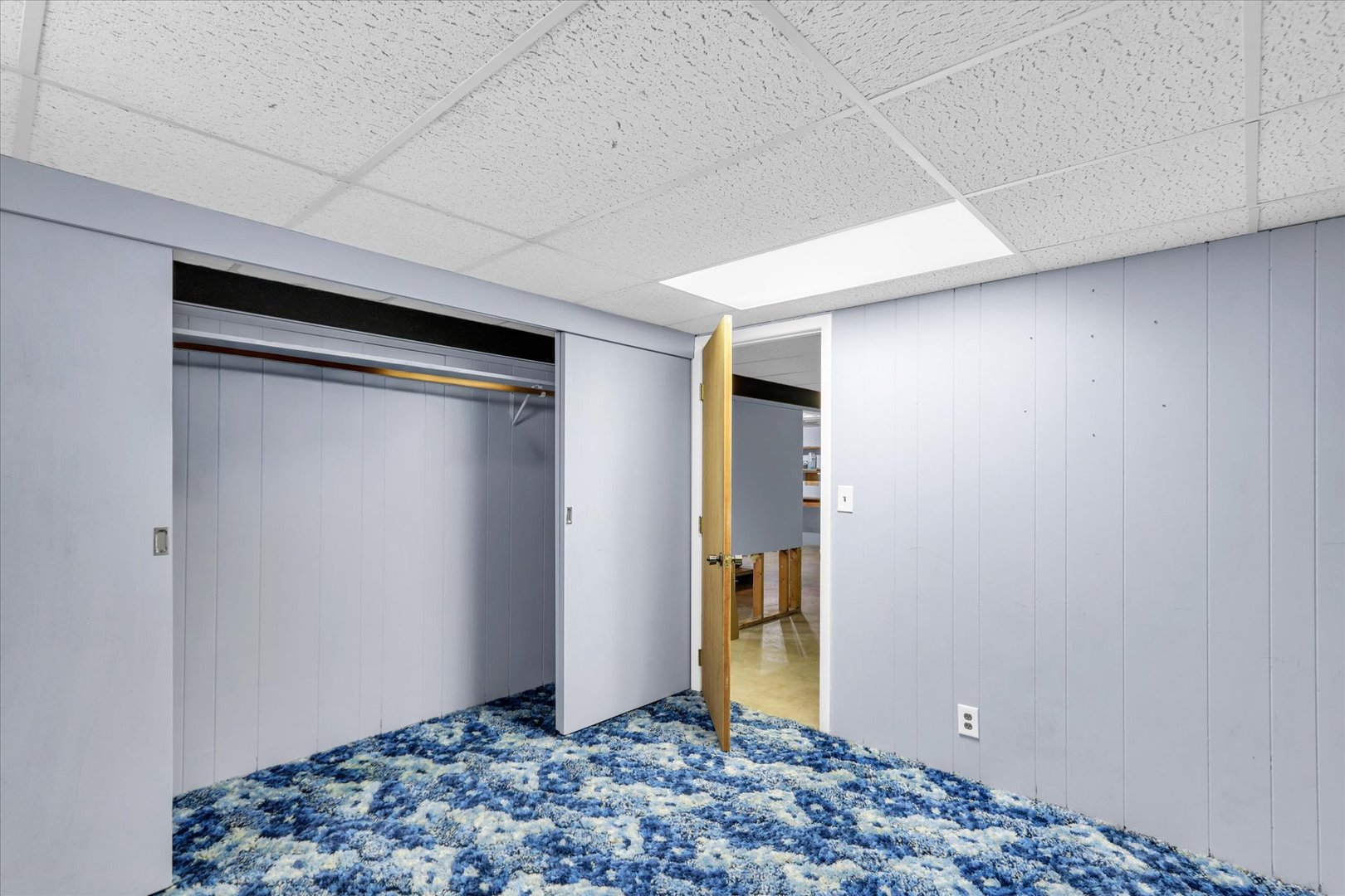 902 Oakcrest Drive Champaign, IL 61821 - Photo 17 of 22 a view of a big room with a wooden door