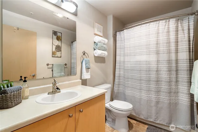 $289,500 | 2824 Grand Avenue, Unit 603, Everett, WA 98201