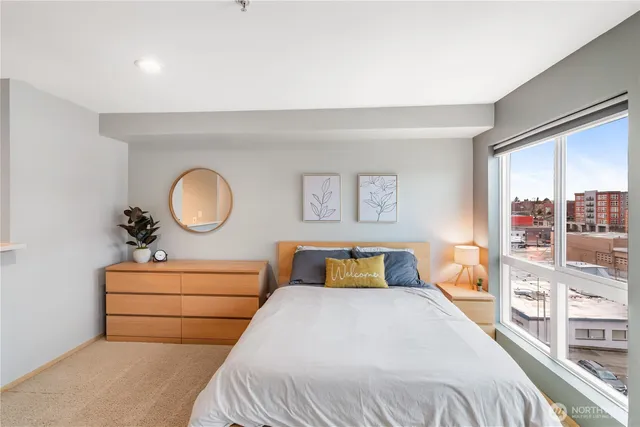 $289,500 | 2824 Grand Avenue, Unit 603, Everett, WA 98201