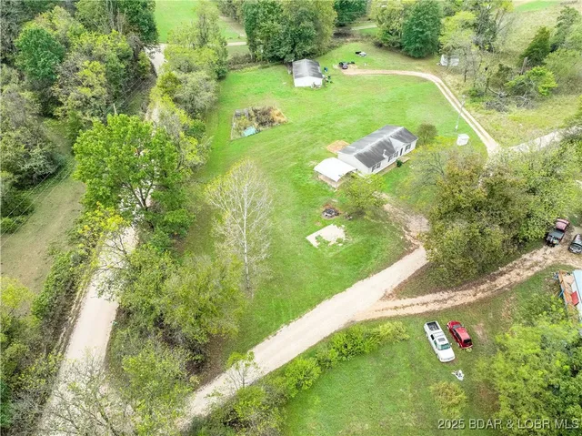 $179,990 | 39 Walnut Dale Lane, Sunrise Beach, MO 65079