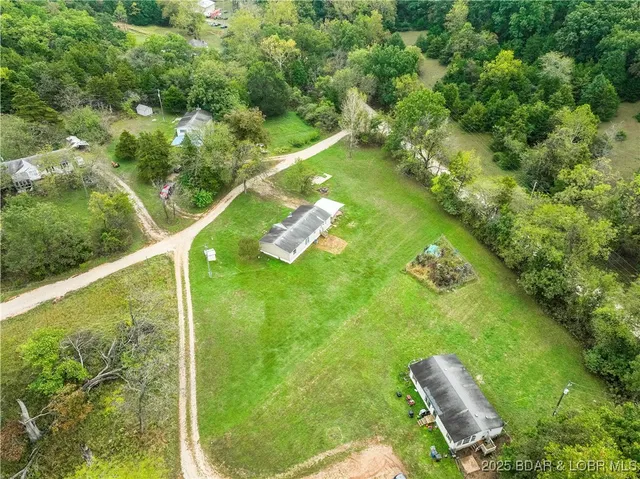 $179,990 | 39 Walnut Dale Lane, Sunrise Beach, MO 65079