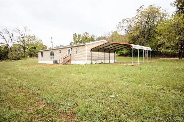 $179,990 | 39 Walnut Dale Lane, Sunrise Beach, MO 65079