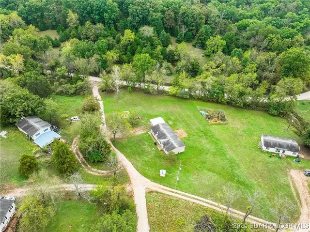 $179,990 | 39 Walnut Dale Lane, Sunrise Beach, MO 65079