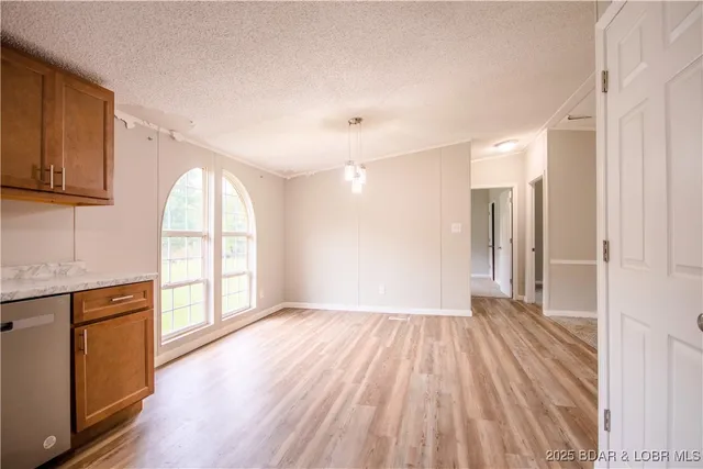 $179,990 | 39 Walnut Dale Lane, Sunrise Beach, MO 65079