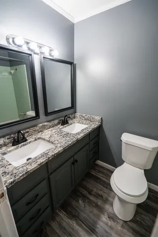 $2,100 | 2013 Shady Oaks Drive, Tallahassee, FL 32303