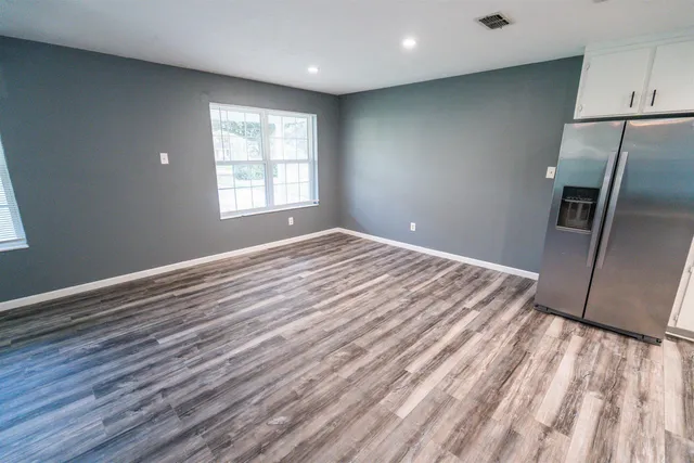 $2,100 | 2013 Shady Oaks Drive, Tallahassee, FL 32303