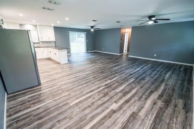 $2,100 | 2013 Shady Oaks Drive, Tallahassee, FL 32303