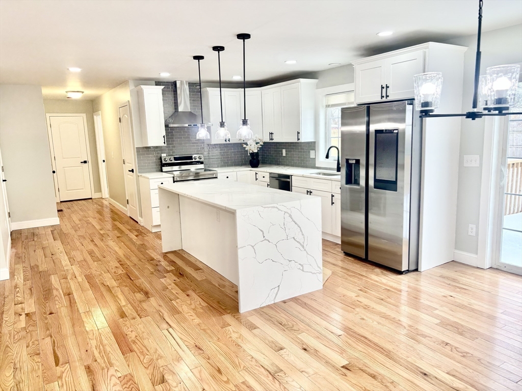 106 Almira Road Springfield, MA 01119 - Photo 6 of 32