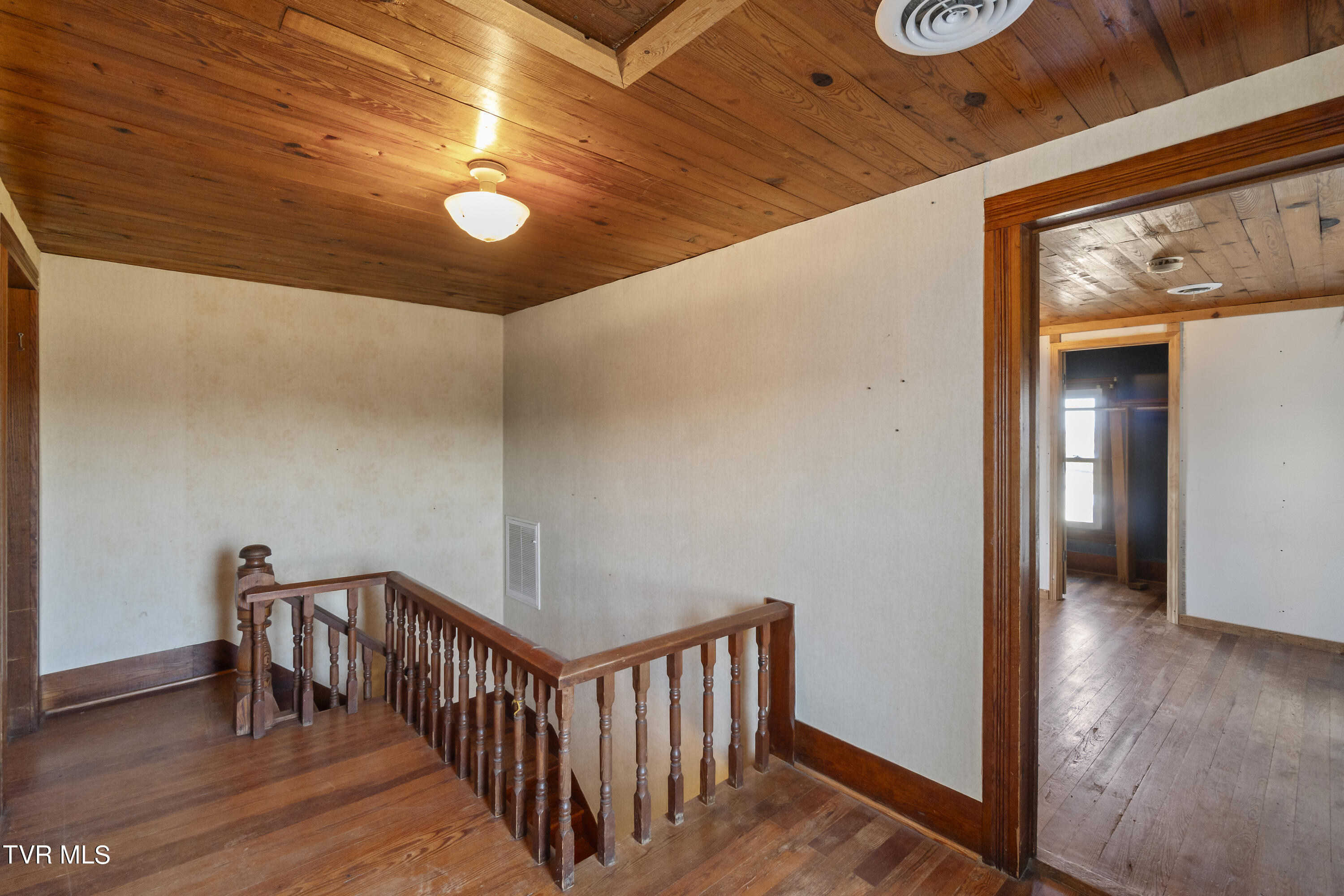 920 Red Gate Road Greeneville, TN 37743 - Photo 28 of 54 DSC02597