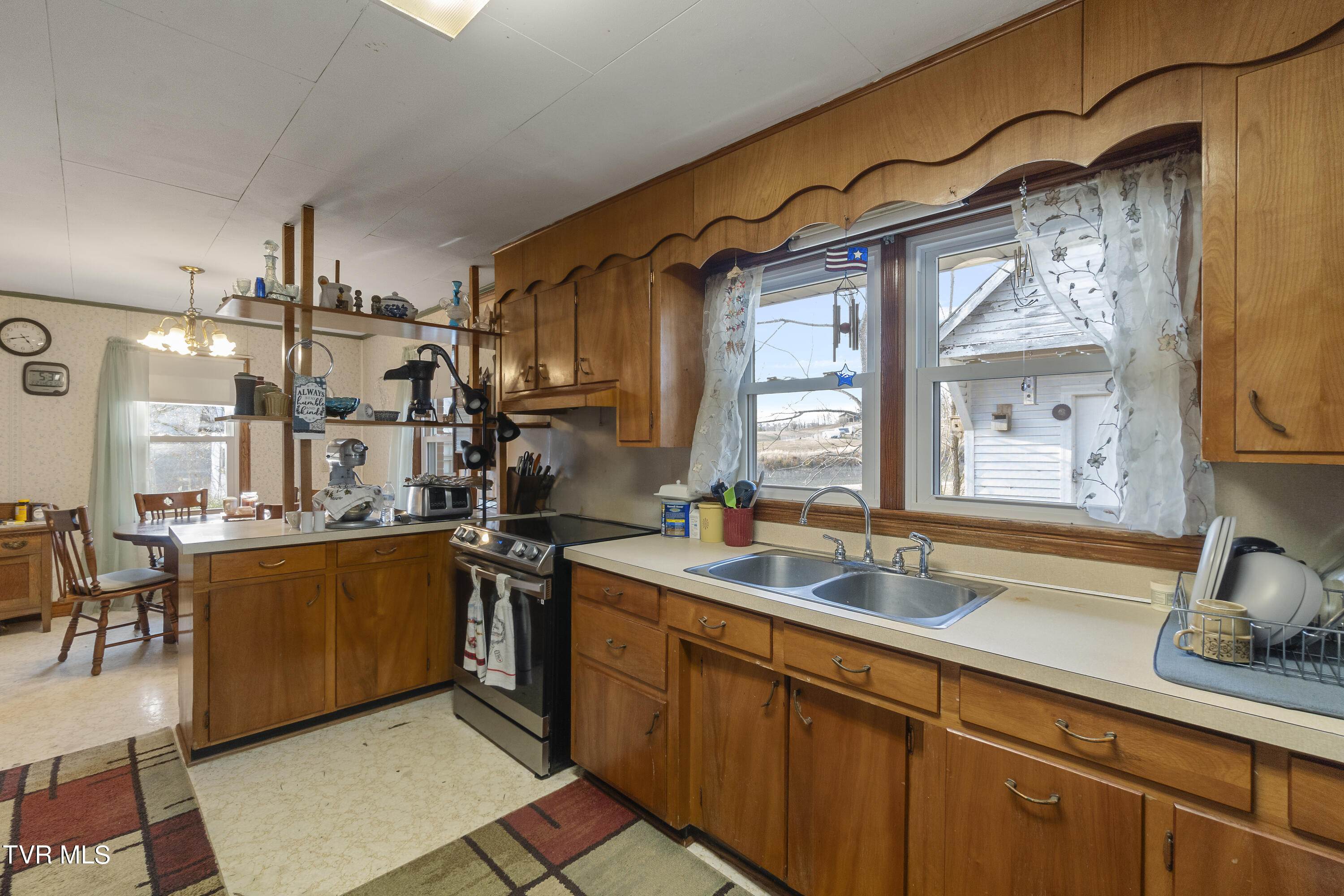 920 Red Gate Road Greeneville, TN 37743 - Photo 10 of 54 DSC02546