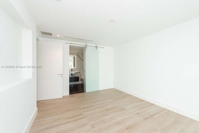 1325 Bay Drive Miami Beach, FL 33141 - Photo 34 of 49