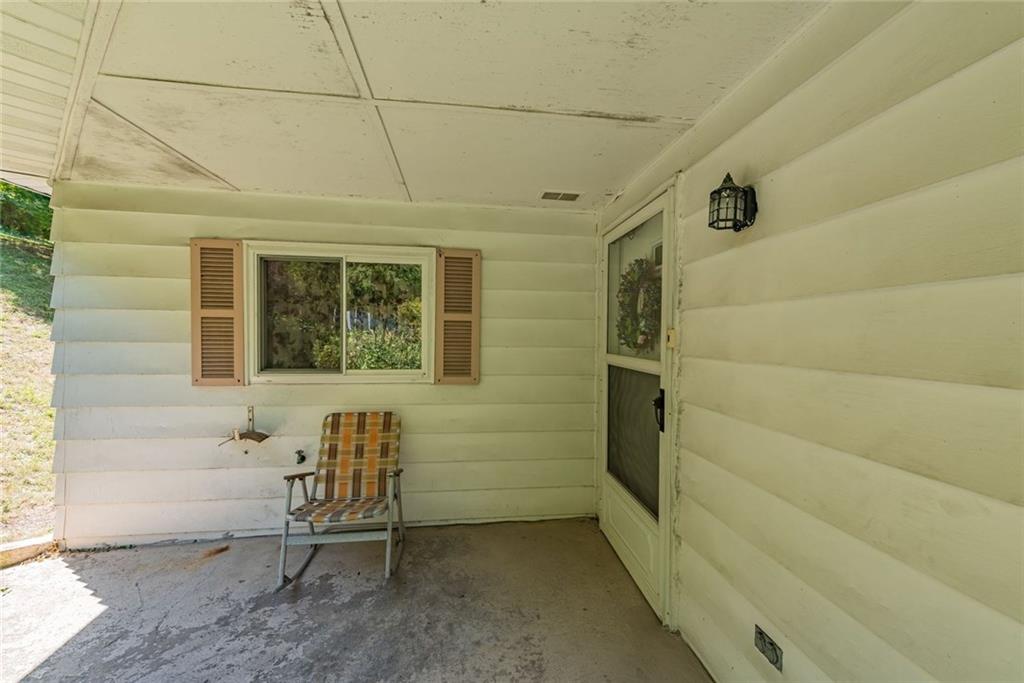 2479 Greentree Road Carnegie, PA 15106 - Photo 2 of 21