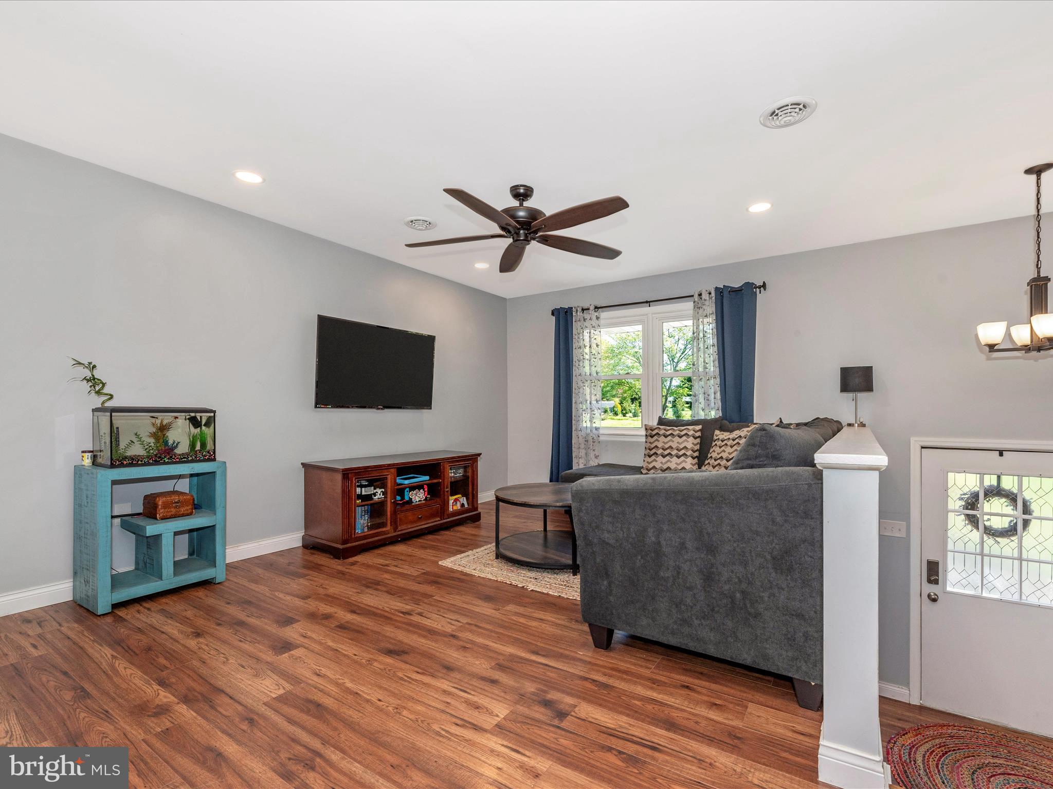 4862 Upper Beckleysville Road Hampstead, MD 21074 - Photo 6 of 51 P8A_0274