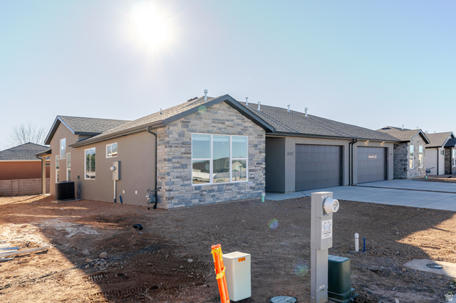 3047 West Ekko View Loop Cedar City, UT 84721 - Photo 2 of 23