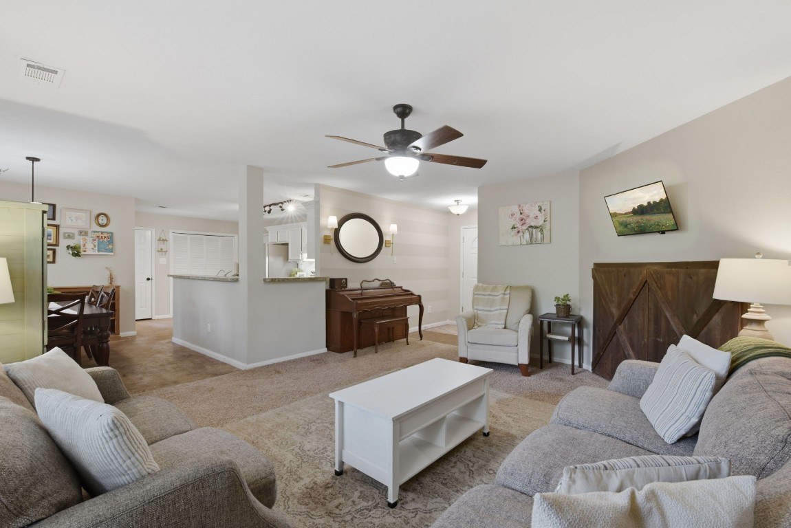 15464 Cardinal Trail Conroe, TX 77302 - Photo 12 of 44