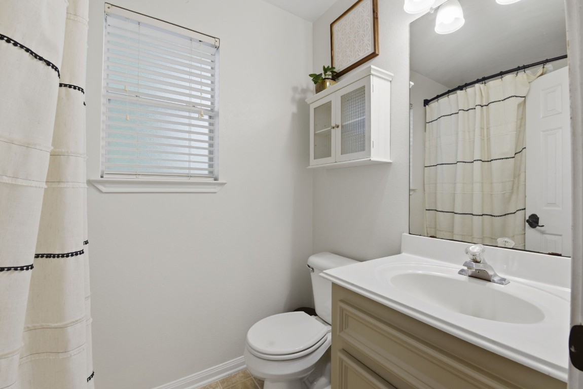 15464 Cardinal Trail Conroe, TX 77302 - Photo 18 of 44 Primary En-suite