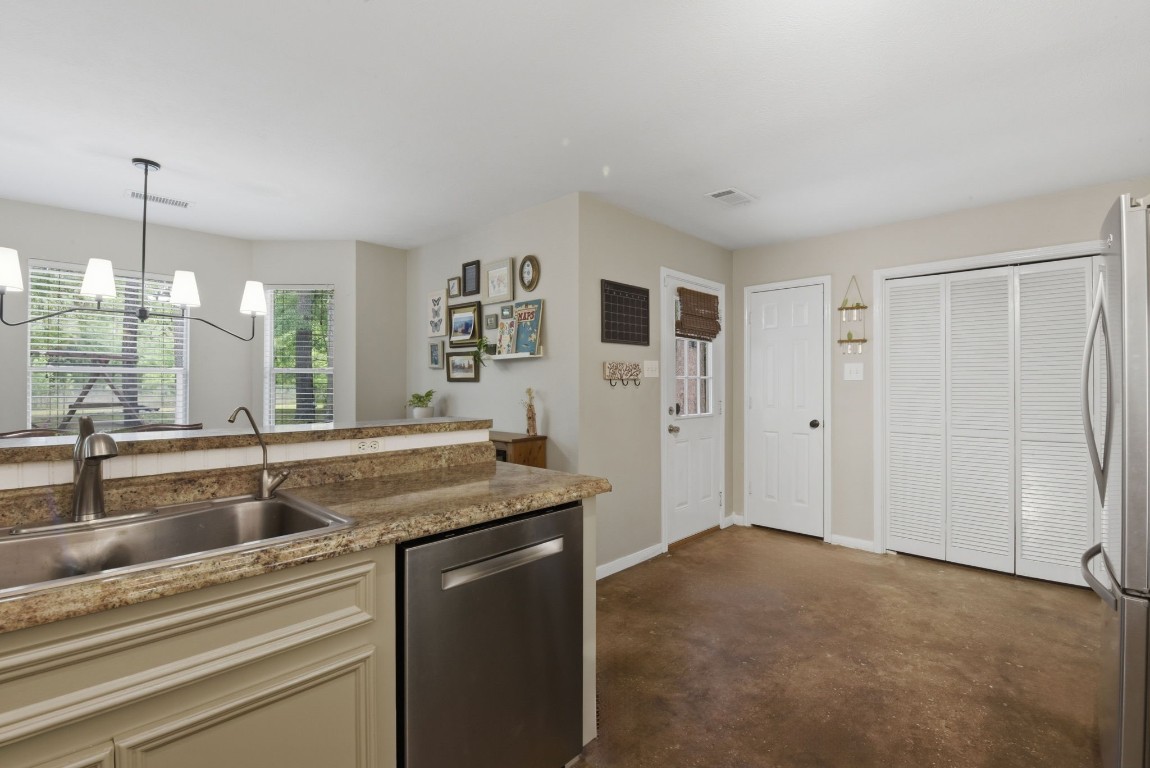 15464 Cardinal Trail Conroe, TX 77302 - Photo 36 of 44