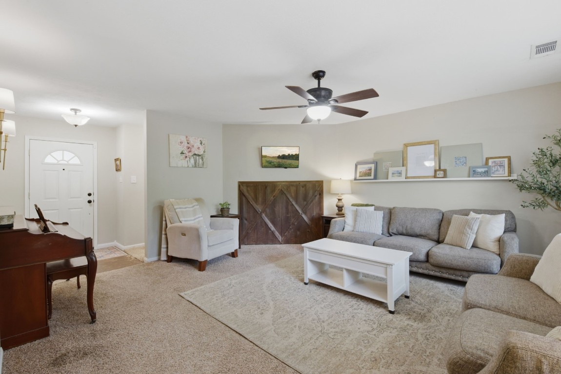 15464 Cardinal Trail Conroe, TX 77302 - Photo 6 of 44