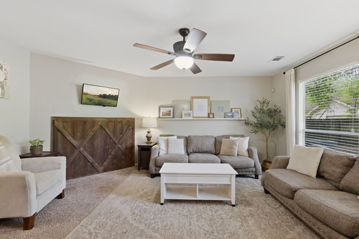 15464 Cardinal Trail Conroe, TX 77302 - Photo 8 of 44