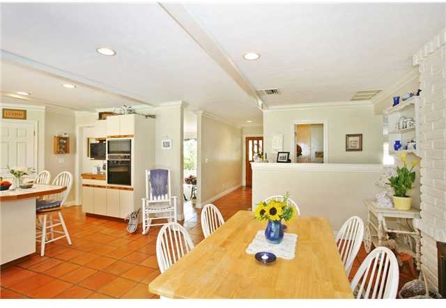 16577 Martincoit Road Poway, CA 92064 - Photo 4 of 11