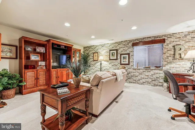 $625,000 | 3006 Palatine Drive, Frederick, MD 21701