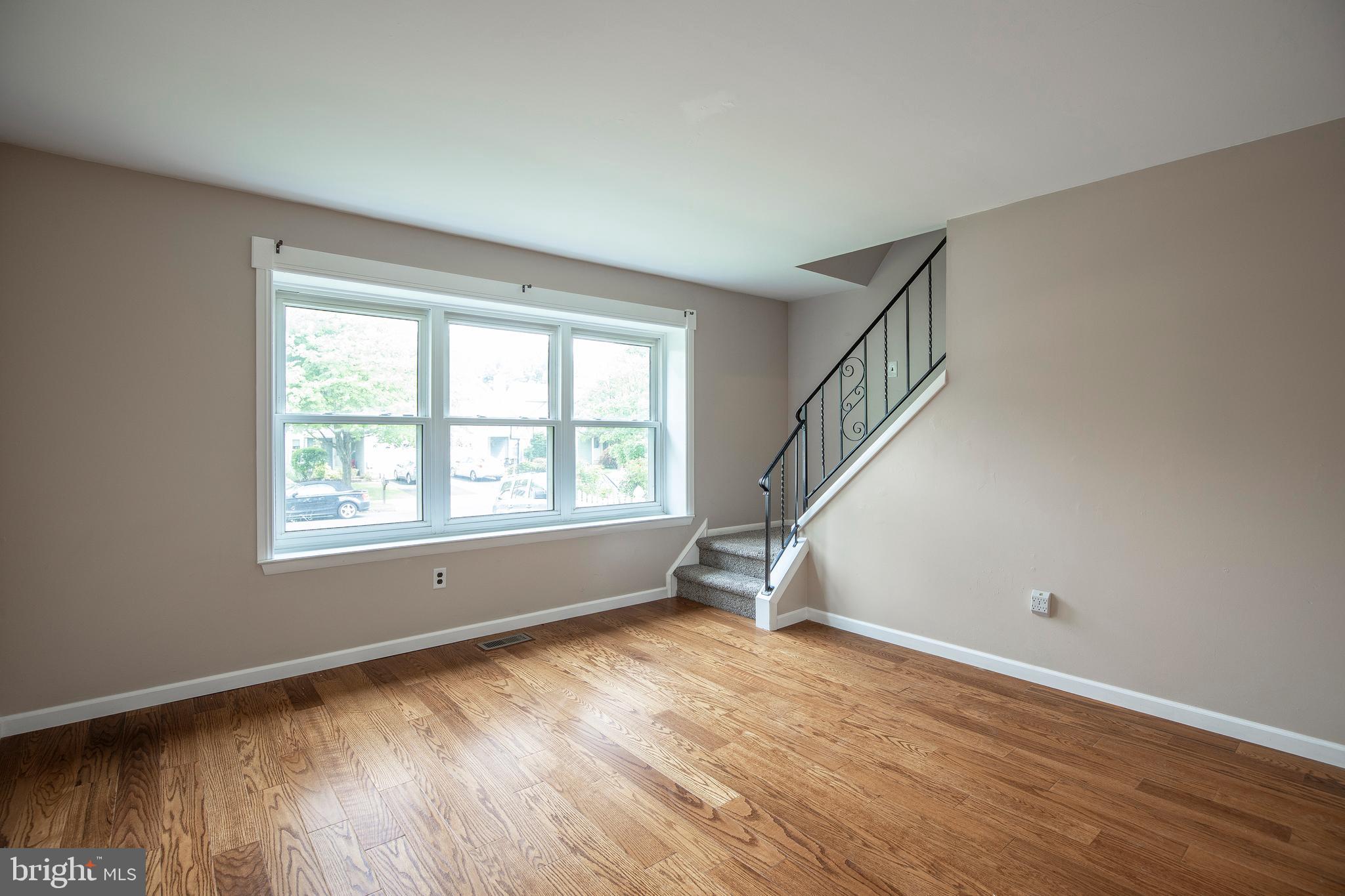 11 School Road Horsham, PA 19044 - Photo 2 of 29 Family Room