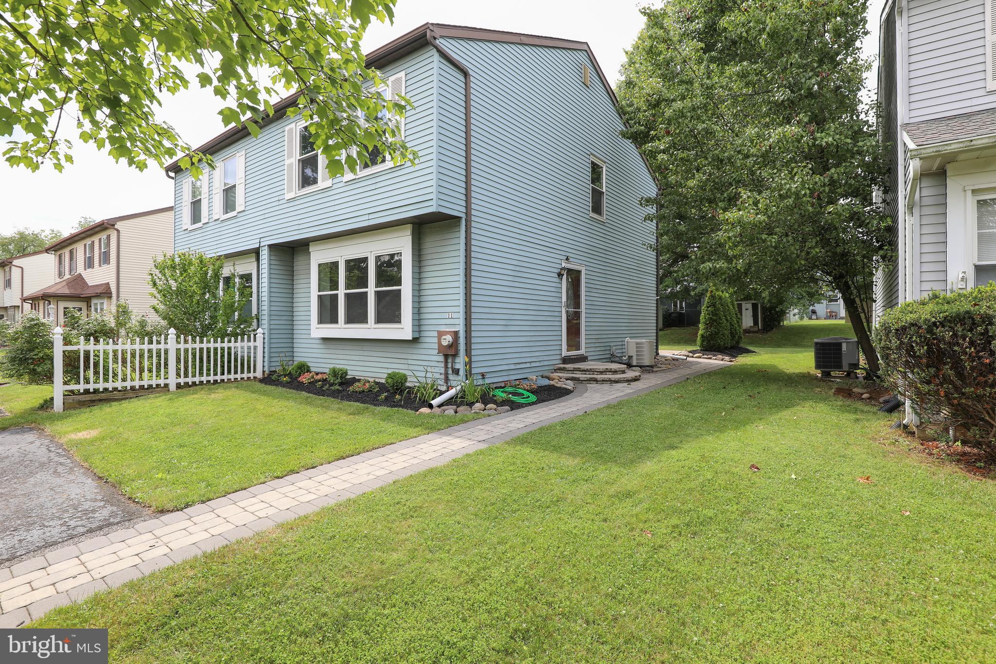 11 School Road Horsham, PA 19044 - Photo 21 of 29 Walkway from front of Home to Back Patio