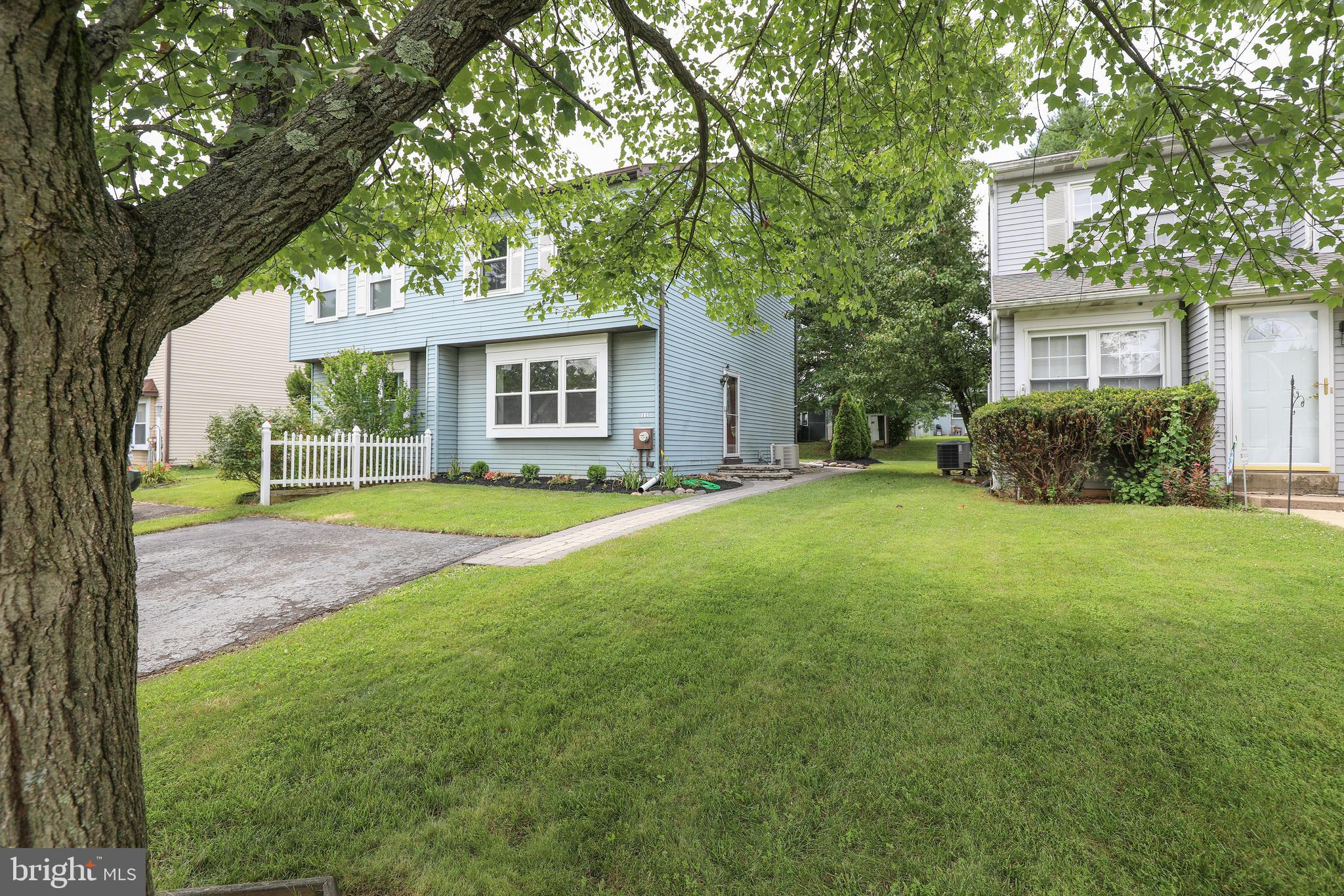 11 School Road Horsham, PA 19044 - Photo 28 of 29 Side of Home