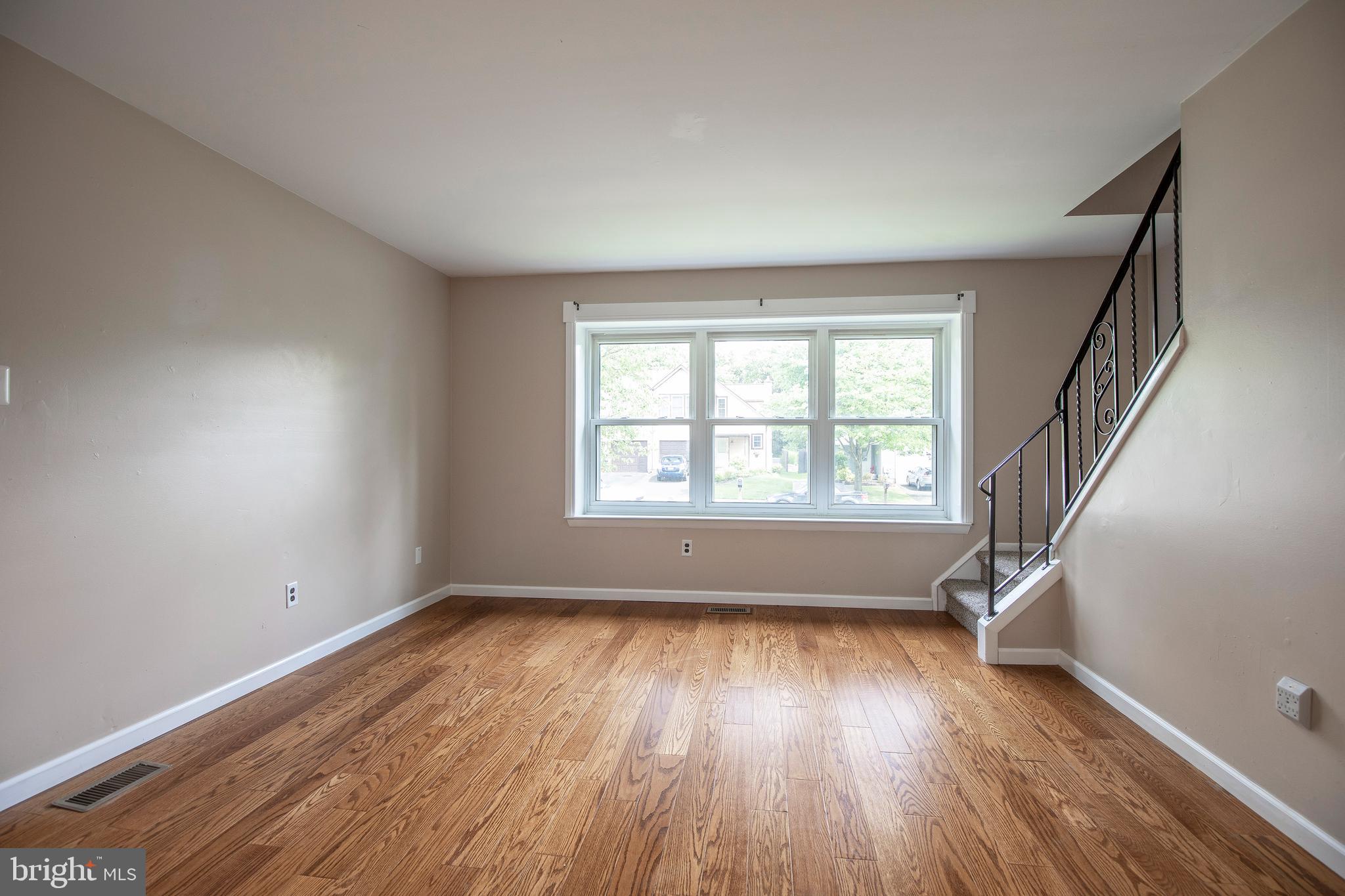 11 School Road Horsham, PA 19044 - Photo 4 of 29 Family Room