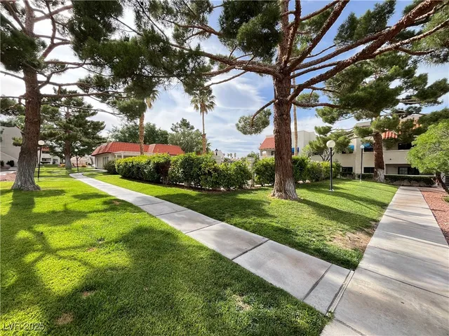 $1,100 | 101 Luna Way, Unit 108, Las Vegas, NV 89145