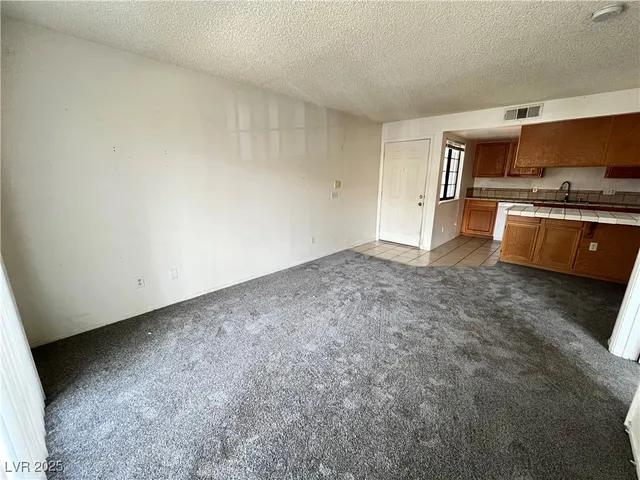 $1,100 | 101 Luna Way, Unit 108, Las Vegas, NV 89145