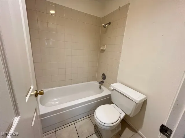 $1,100 | 101 Luna Way, Unit 108, Las Vegas, NV 89145