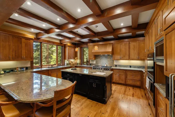 $2,800,028 | 12774 Muhlebach Way, Truckee, CA 96161