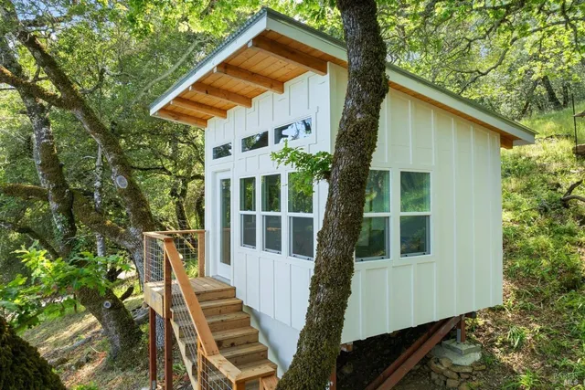 $1,274,000 | 18970 Sweet William Court, Sonoma, CA 95476