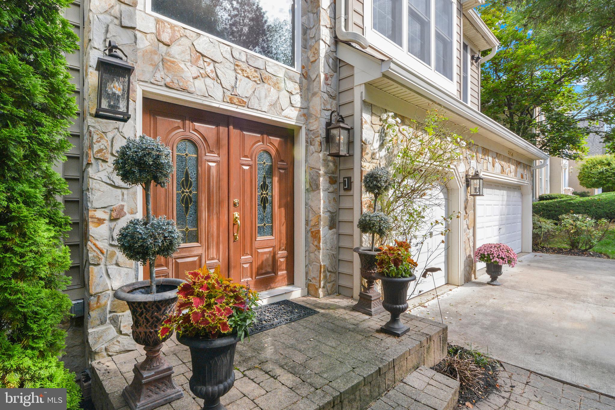 8504 Summershade Drive Odenton, MD 21113 - Photo 4 of 92