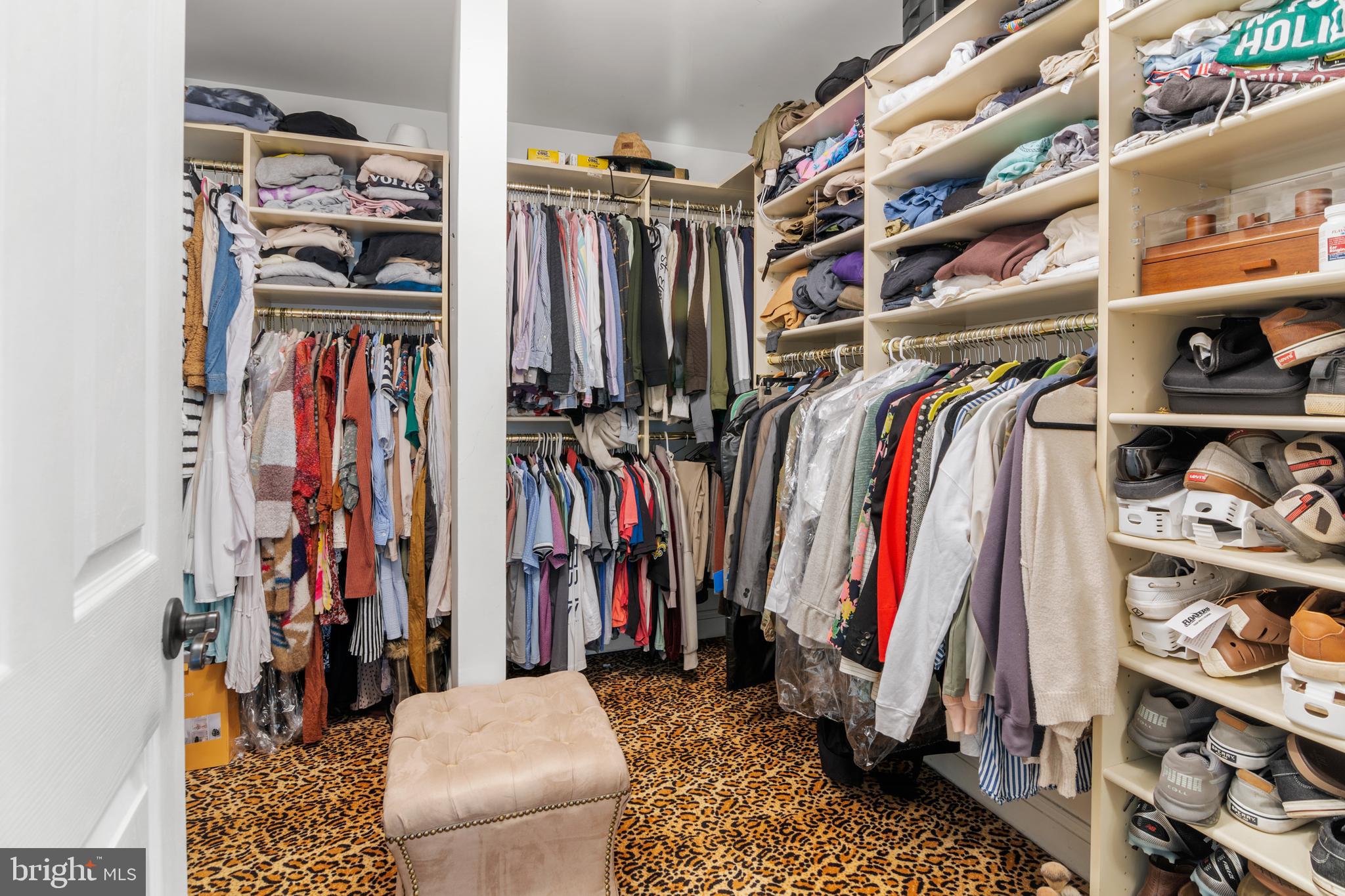 8504 Summershade Drive Odenton, MD 21113 - Photo 44 of 92 a walk in closet