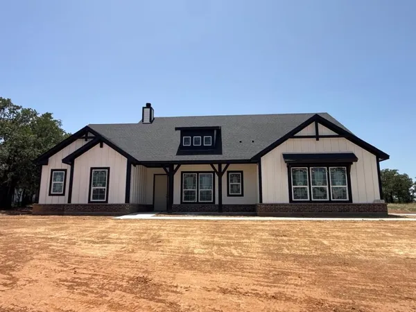 $490,050 | 165 Oak Grv Way, Springtown, TX 76082