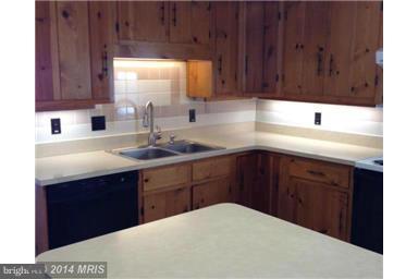 7212 Fish Hatchery Road Thurmont, MD 21788 - Photo 6 of 17 Kitchen