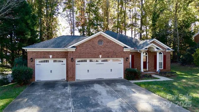 $519,900 | 10526 Sycamore Club Drive, Mint Hill, NC 28227